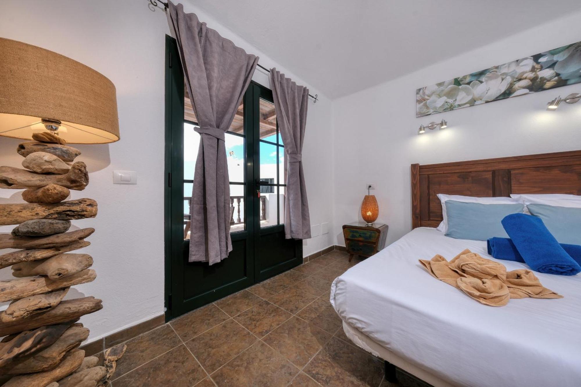Casa Hibiscus - Shared Pool - Close To Seafront Promenade Punta Mujeres Exterior photo