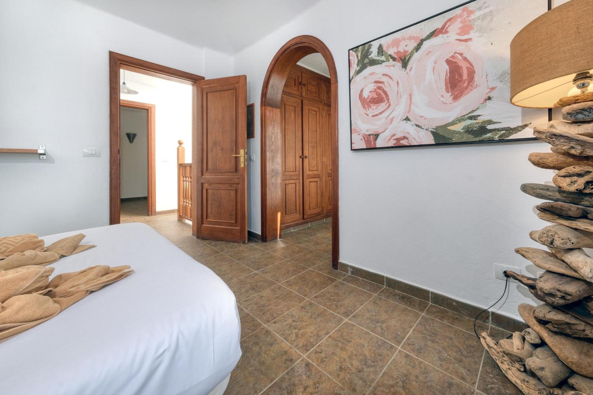Casa Hibiscus - Shared Pool - Close To Seafront Promenade Punta Mujeres Exterior photo